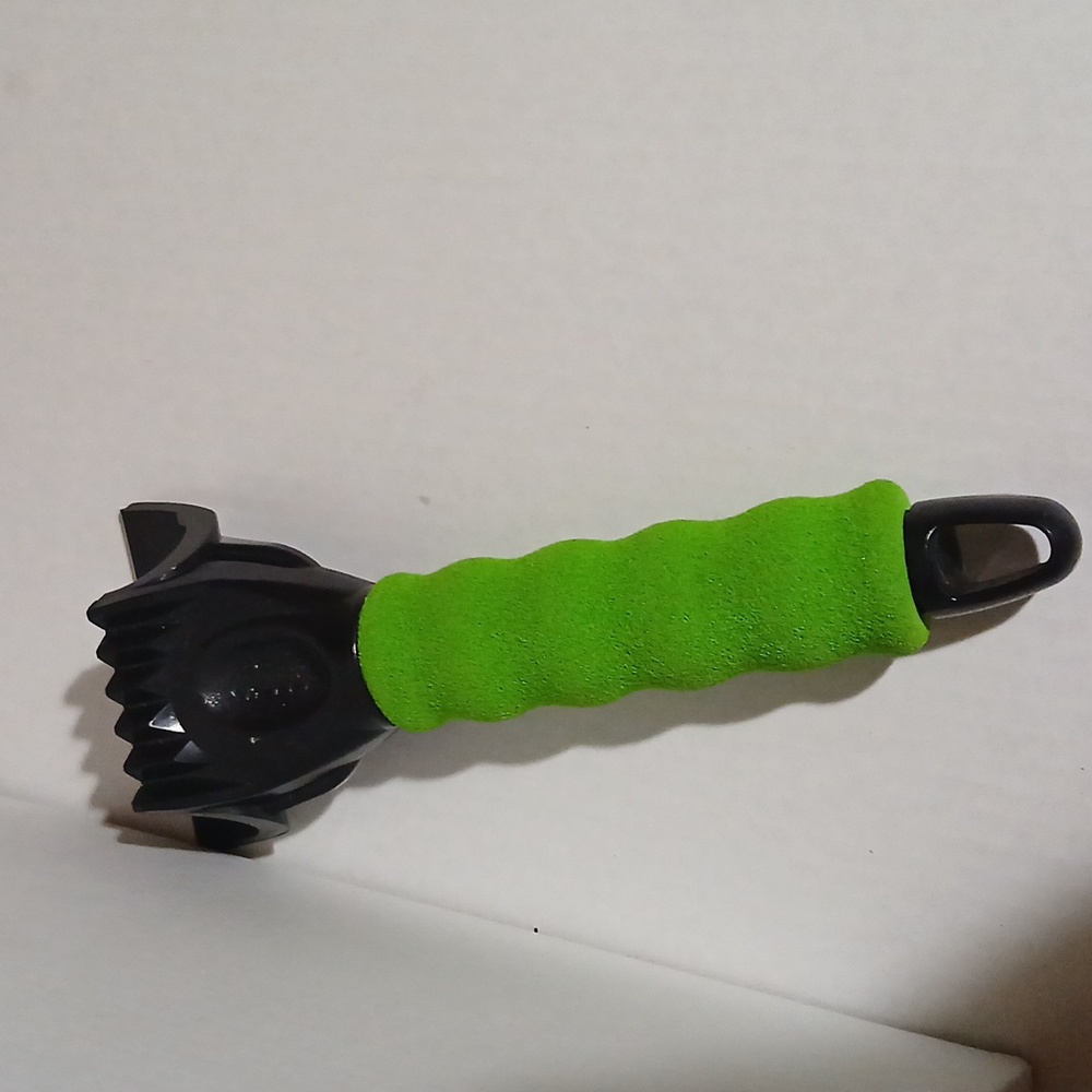 Ice Chisel Scraper  Green handle Made in the USA nwt